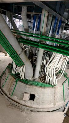 10000KVA فرن تكرير فيرمانغنيز الكربون المتوسط مع نظام تحكم الكترود التلقائي PLC